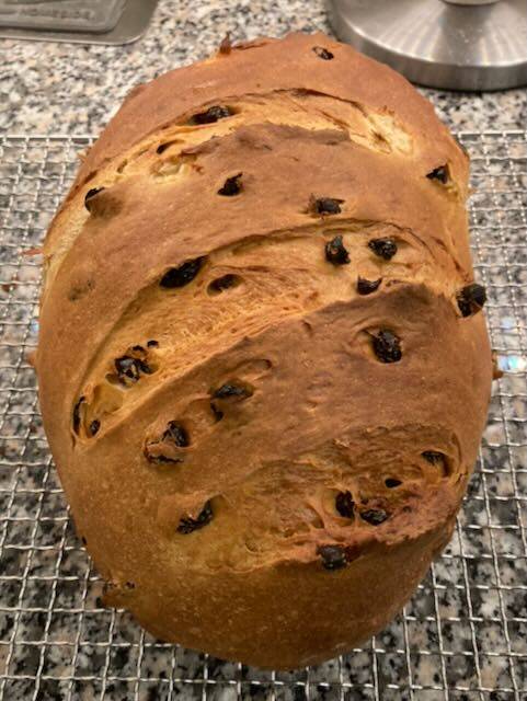 rosinenbrot-2.jpeg rosinenbrot-2.jpeg